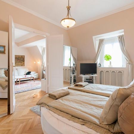 Opera & Basilica 2 Bedrooms With Balcony Budapest Exterior foto