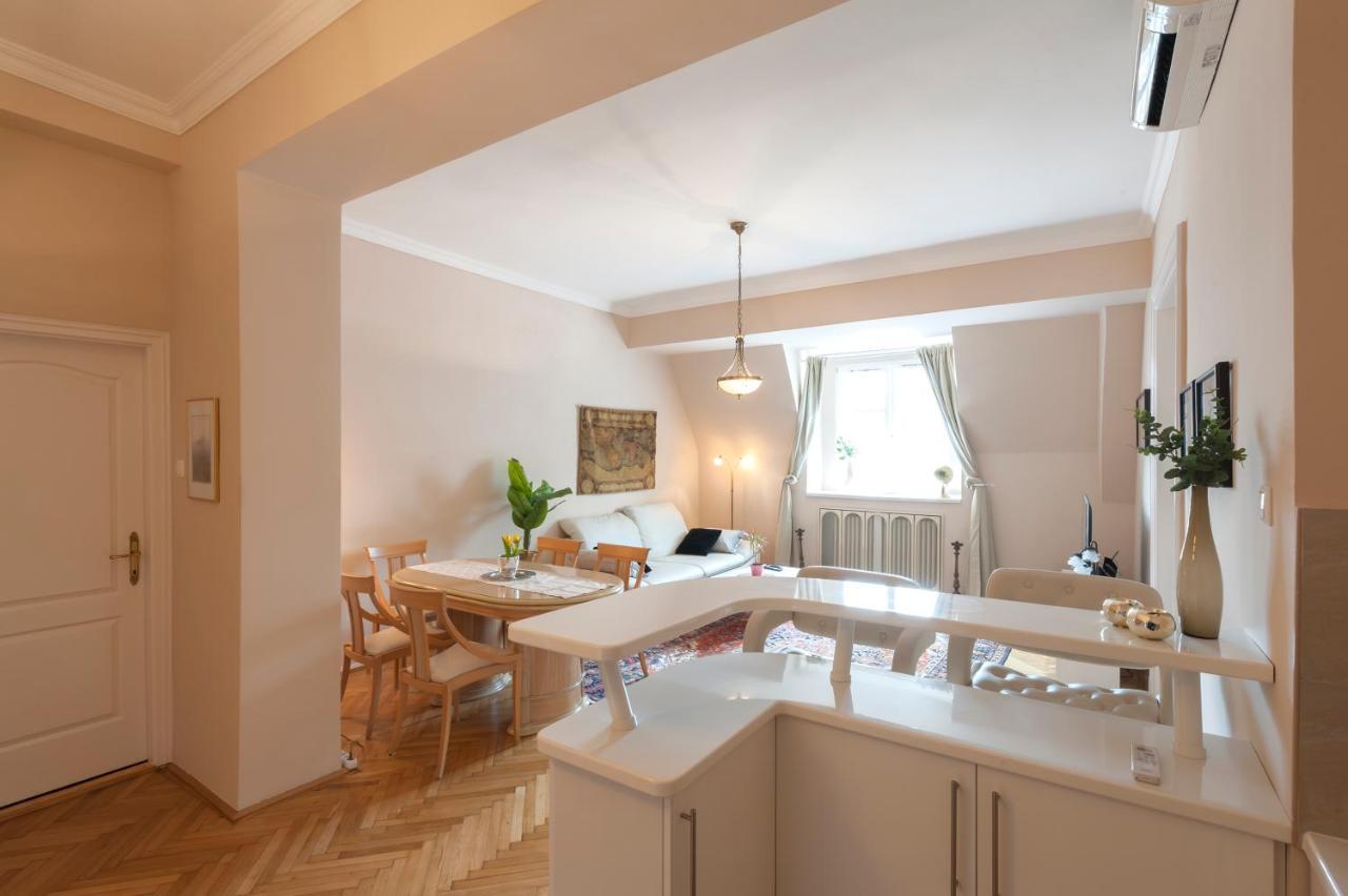 Opera & Basilica 2 Bedrooms With Balcony Budapest Exterior foto